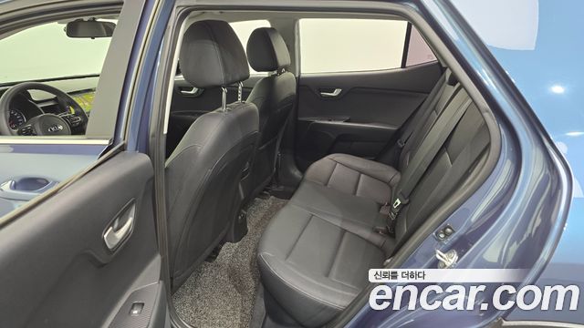 Kia Stonic 2019 — photo 17