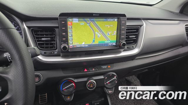 Kia Stonic 2019 — photo 18