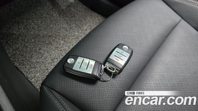 Kia Stonic 2019 — photo 21