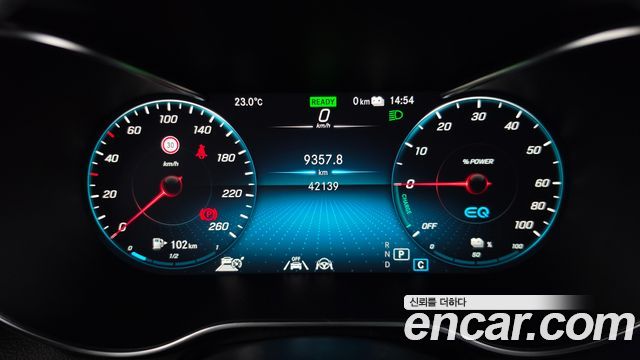 Mercedes-Benz GLC-Class 2020 — photo 11