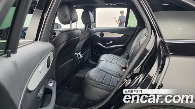 Mercedes-Benz GLC-Class 2020 — photo 17