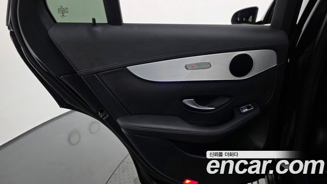 Mercedes-Benz GLC-Class 2020 — photo 15