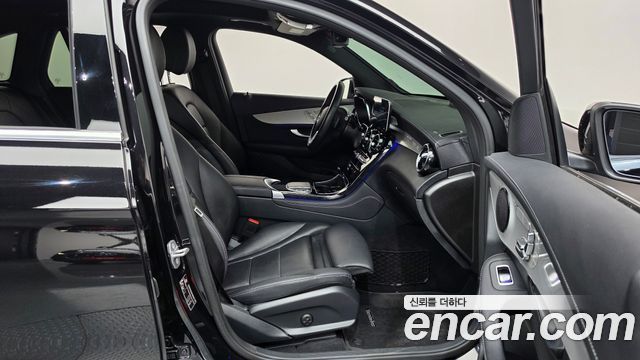 Mercedes-Benz GLC-Class 2020 — photo 16