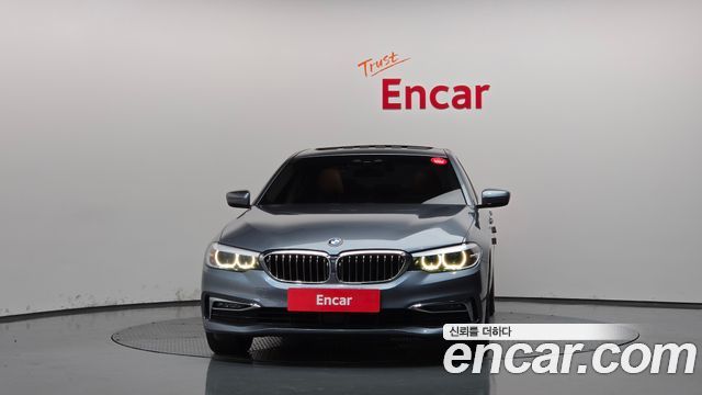 BMW 5-Series 2019 — photo 3