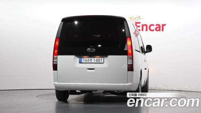 Hyundai Staria 2022 — photo 4