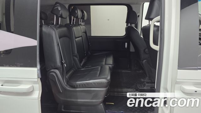Hyundai Staria 2022 — photo 17