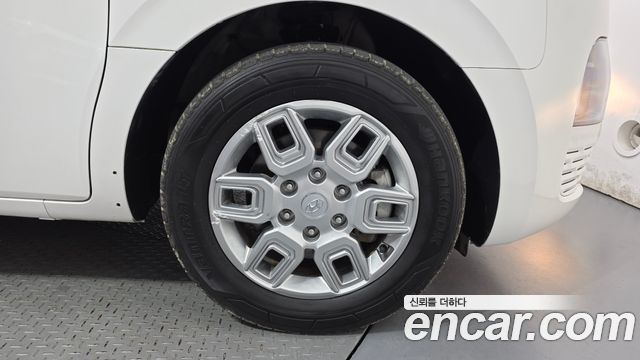 Hyundai Staria 2022 — photo 7