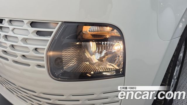 Hyundai Staria 2022 — photo 8