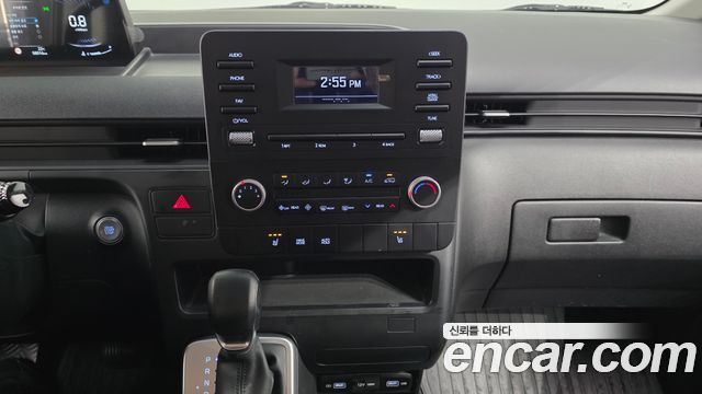 Hyundai Staria 2022 — photo 30