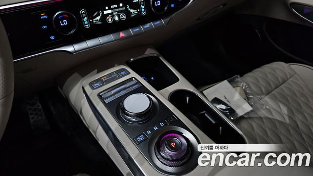 Genesis GV70 2024 — photo 12