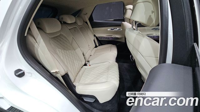 Genesis GV70 2024 — photo 17