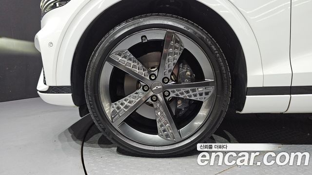 Genesis GV70 2024 — photo 7