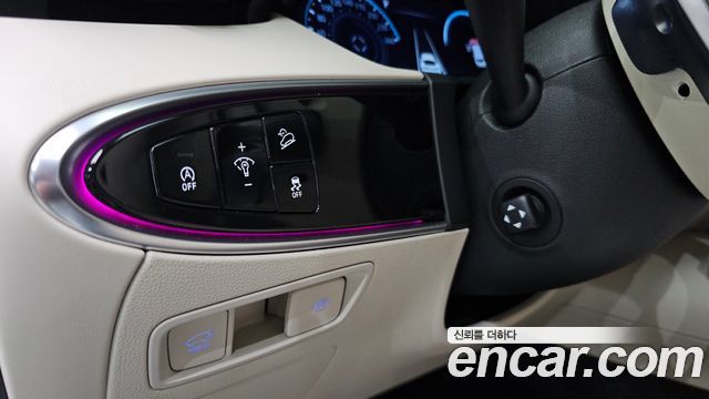 Genesis GV70 2024 — photo 29