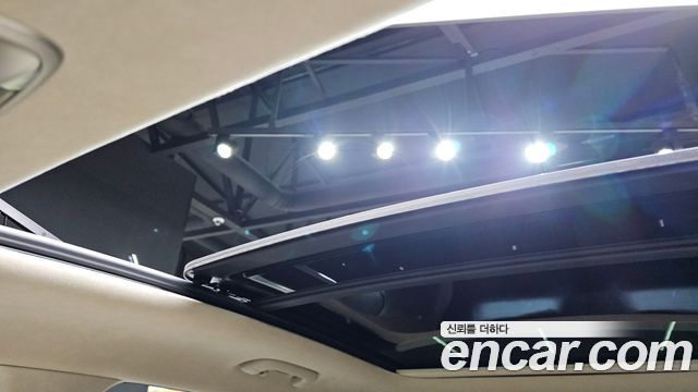 Genesis GV70 2024 — photo 30