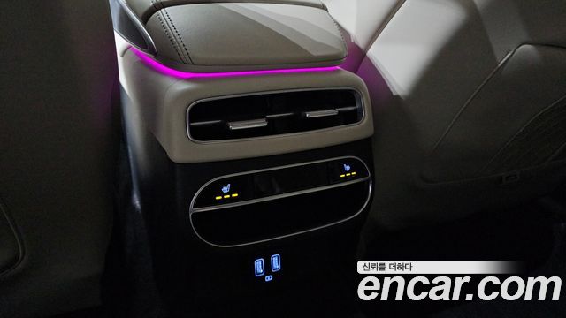 Genesis GV70 2024 — photo 31