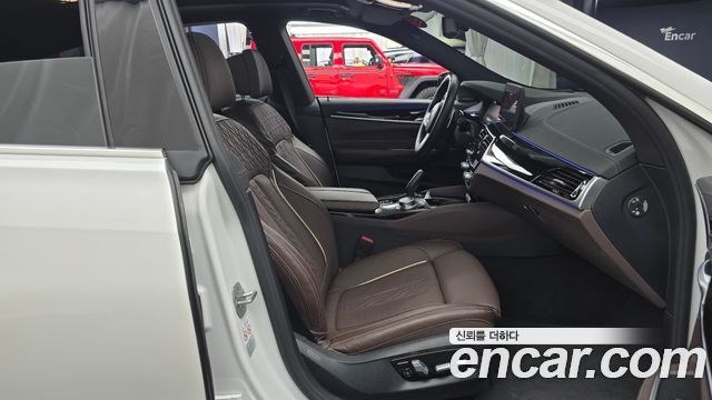 BMW Gran Turismo 2024 — photo 16