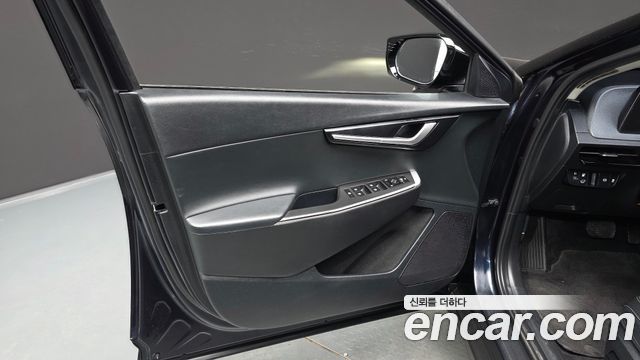Kia EV6 2022 — photo 14