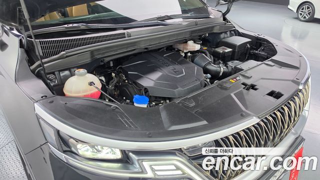 Kia Canival 2021 — photo 6