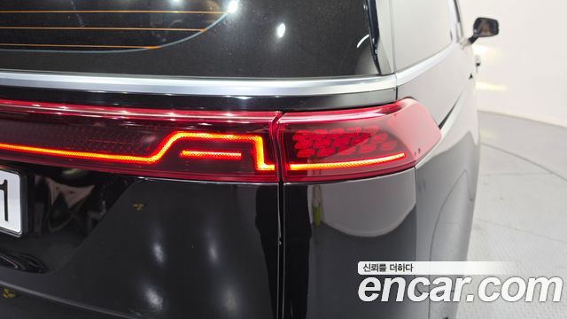Kia Canival 2021 — photo 9