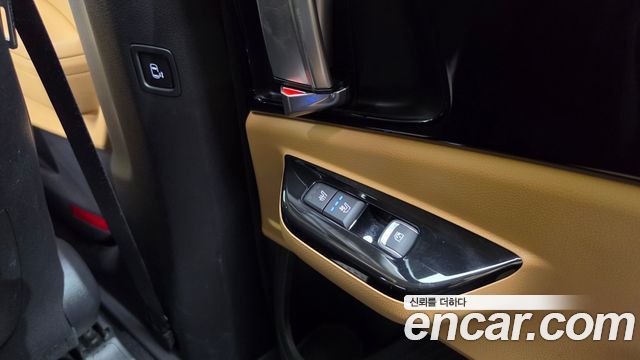 Kia Canival 2021 — photo 28