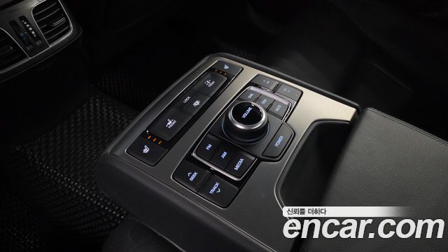 Hyundai Genesis 2015 — photo 28