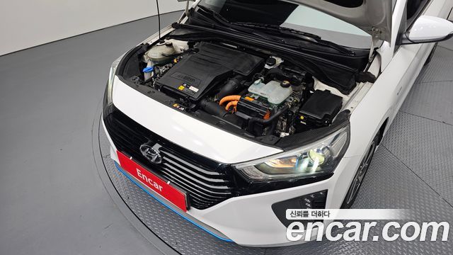 Hyundai Ioniq 2016 — photo 6