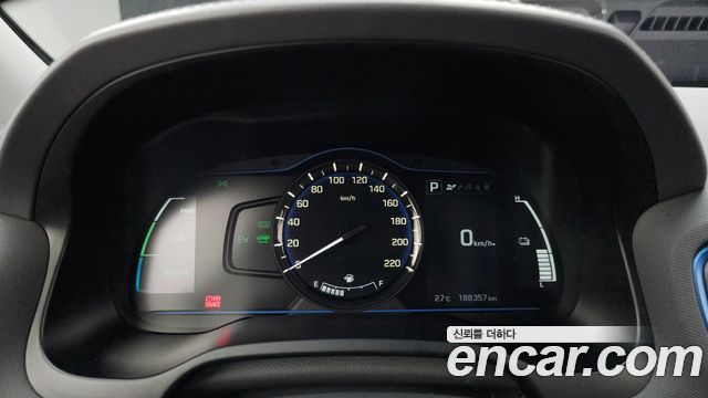 Hyundai Ioniq 2016 — photo 8