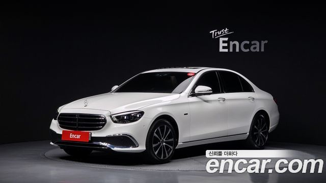 Mercedes-Benz E-Class 2021 — photo 1