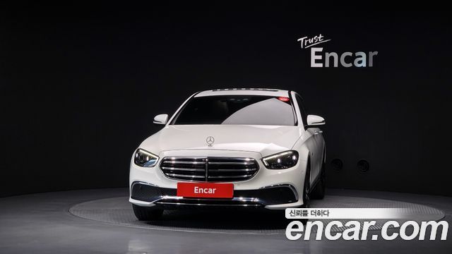 Mercedes-Benz E-Class 2021 — photo 3