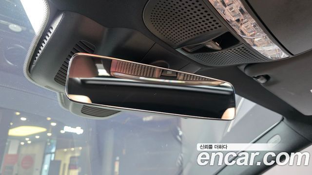 Mercedes-Benz E-Class 2021 — photo 19