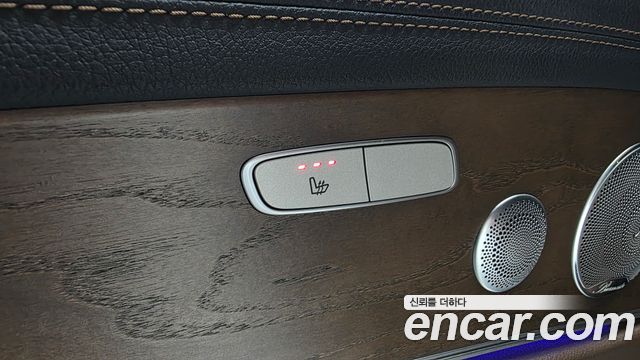Mercedes-Benz E-Class 2021 — photo 20
