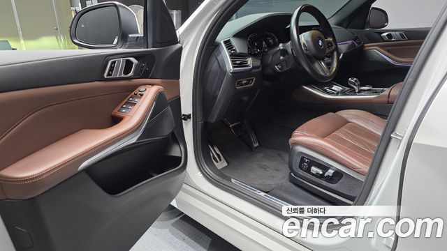 BMW X5 2022 — photo 13