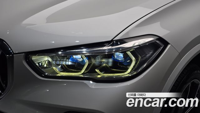 BMW X5 2022 — photo 8