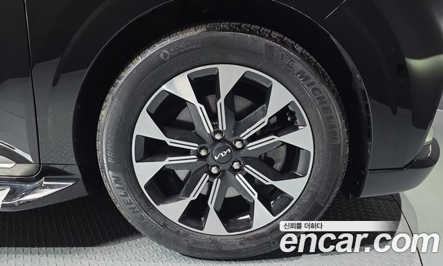 Kia Canival 2022 — photo 5