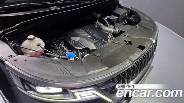 Kia Canival 2022 — photo 6