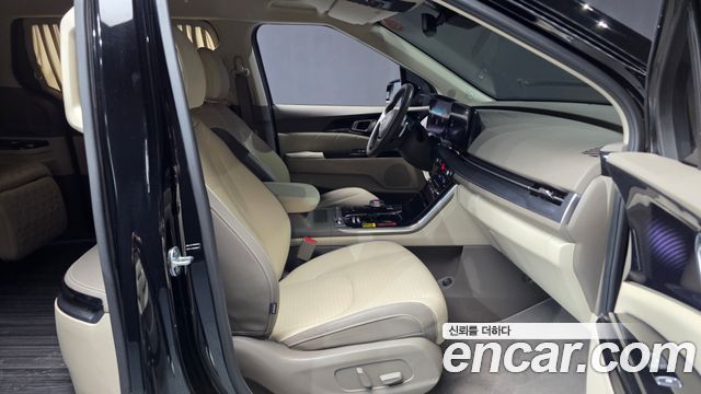 Kia Canival 2022 — photo 17