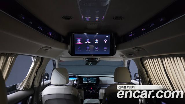 Kia Canival 2022 — photo 24