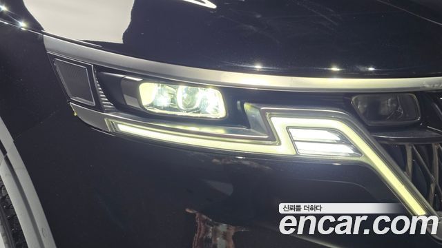 Kia Canival 2022 — photo 8