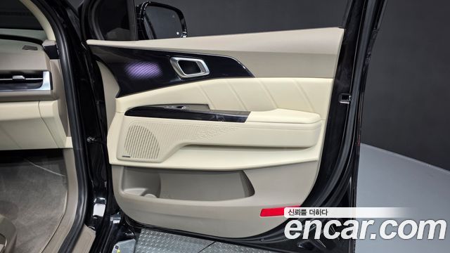Kia Canival 2022 — photo 15