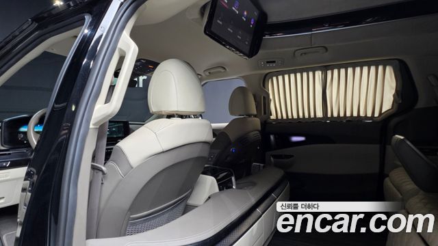 Kia Canival 2022 — photo 16