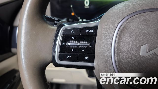 Kia Canival 2022 — photo 29