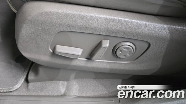 Kia Canival 2022 — photo 31