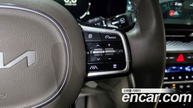Kia Canival 2022 — photo 32