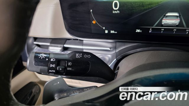 Kia Canival 2022 — photo 35