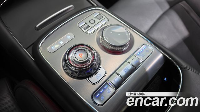 Genesis G90 2022 — photo 9