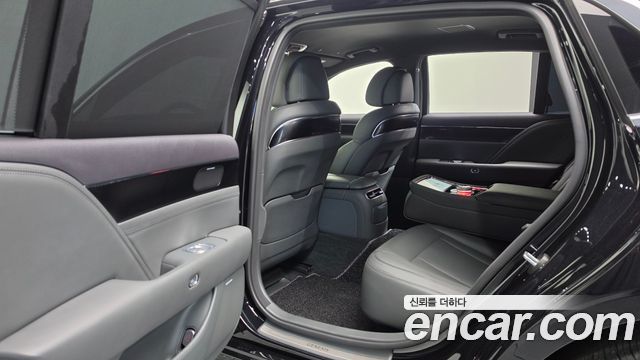 Genesis G90 2022 — photo 17