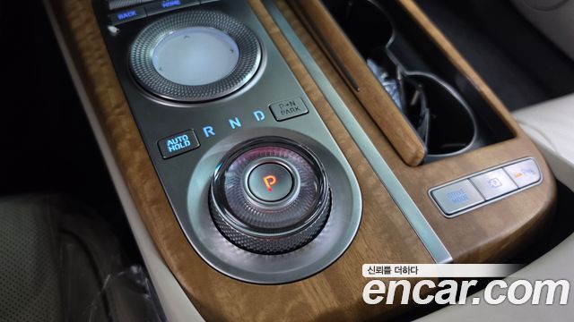 Genesis G80 2022 — photo 12