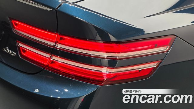 Genesis G80 2022 — photo 9