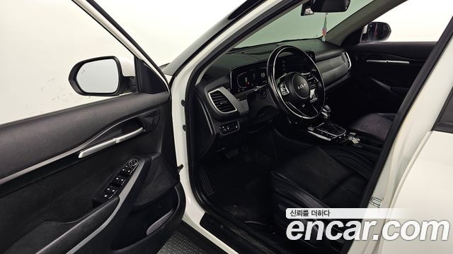 Kia Seltos 2023 — photo 13