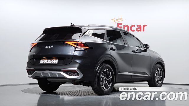 Kia Sportage 2023 — photo 2